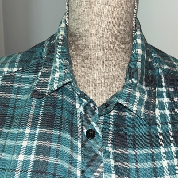 Hot Topic Shirt Women’s Large Lace Skull Teal Plaid Button Up Long Sleeve - Picture 3 of 10